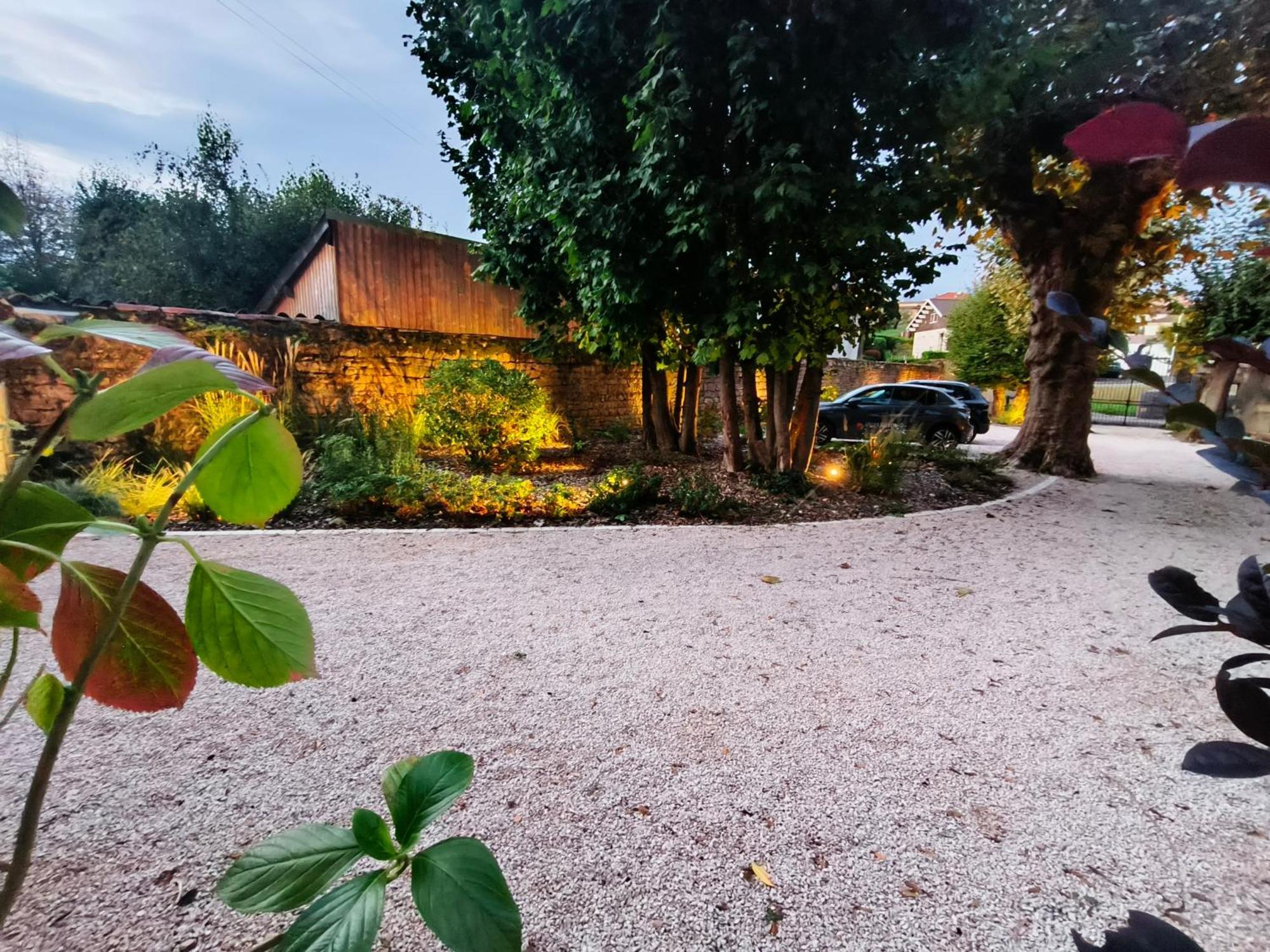 Chez Emma Et Louise - Maison Individuelle Avec Stationnement Gratuit Mâcon Dış mekan fotoğraf